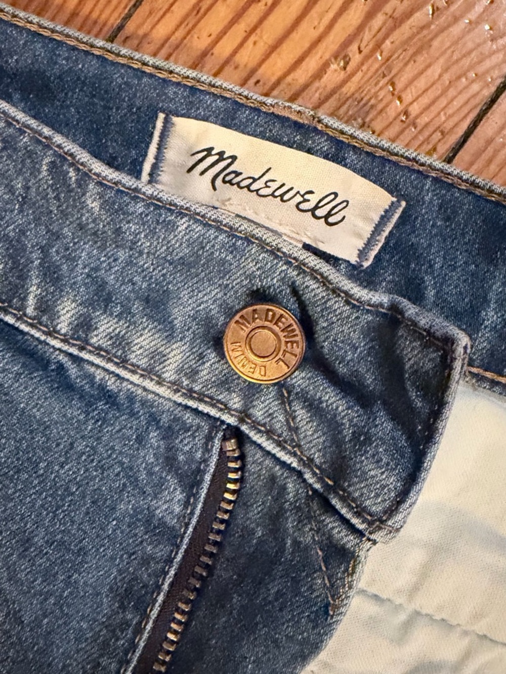 Madewell 90’s Straight Utlility Cargo Jeans in Medium Blue - Picture 6 of 9